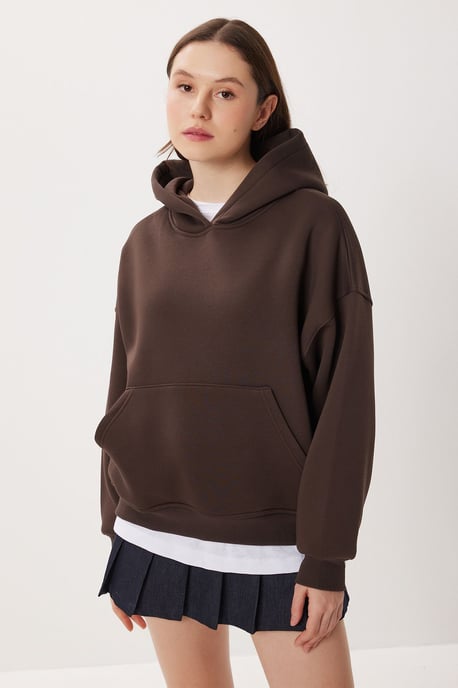 Übergroßer Kapuzenpullover mit Tasche - Image 3