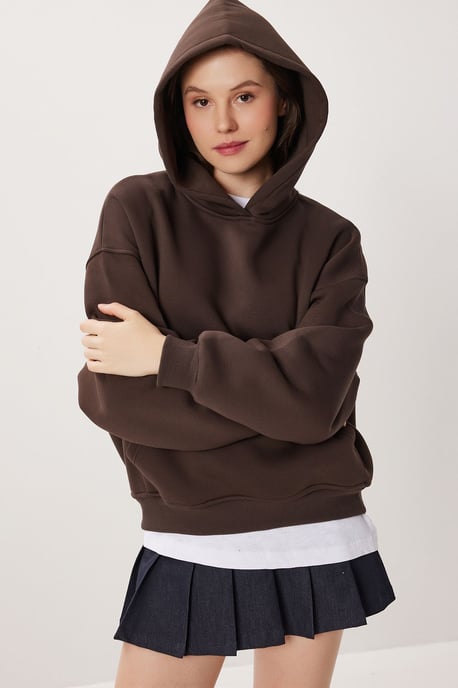 Übergroßer Kapuzenpullover mit Tasche - Image 4