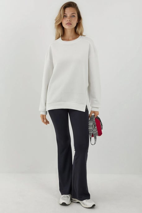 Strukturiertes Sweatshirt mit Rundhalsausschnitt und Reißverschlussdetails - Image 5