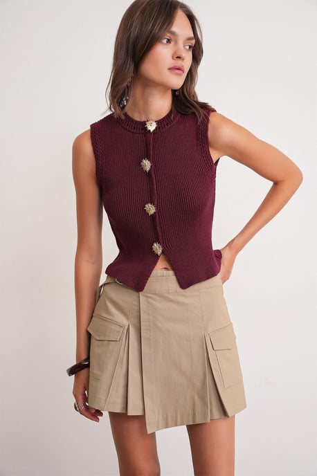 Strukturiertes Strick-Crop-Top mit Knopf-Details - Image 1