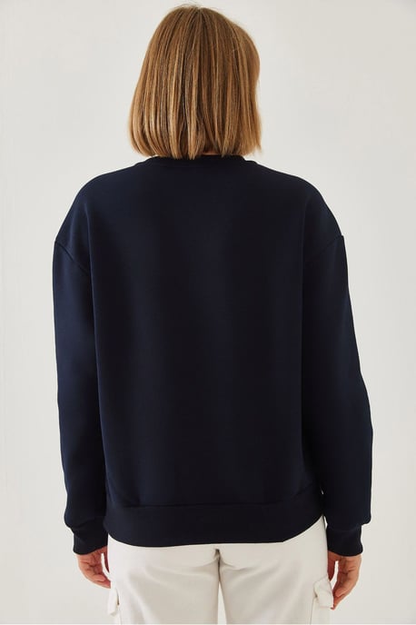 Bedruckter Sweatshirt mit Rundhalsausschnitt und lockerer Passform - Image 2