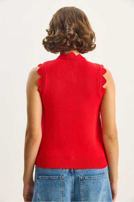 Rüschenshirt mit Rundhalsausschnitt und Strickweste - Image 6