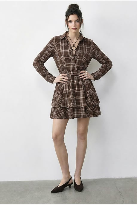 Kariertes Hemdkleid mit Gürtel - Image 3