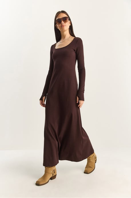 Maxi A-Linien Gestricktes Kleid - Image 3