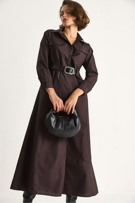 Langarm-Maxi-Kleid mit Knopfverschluss und Hemdkragen - Image 2