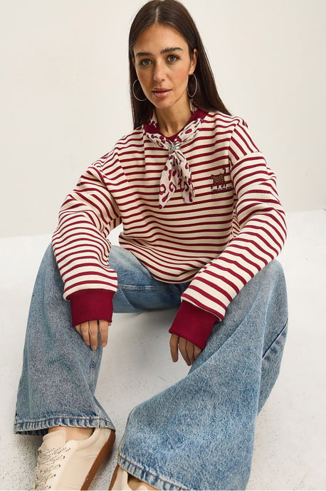 Gestreiftes Kapuzen-Sweatshirt mit Kordelzug - Image 2