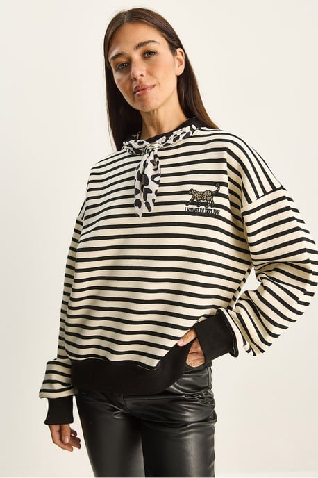 Gestreifter Kapuzenpullover mit Kordelzug - Image 3