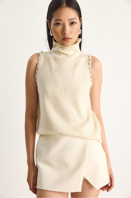 Rollkragenbluse mit Perlendetails - Image 6