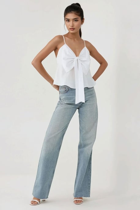 Hiccup V‑Ausschnitt‑Bluse aus weichem Material mit Schleifendetail - Weiß - Image 2