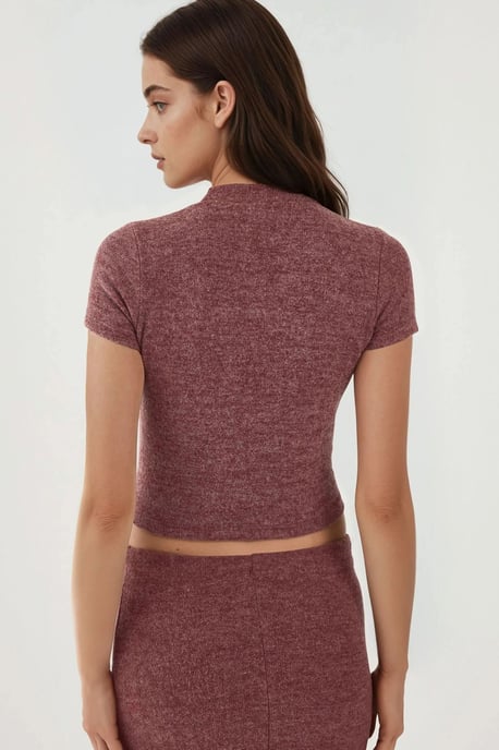 Schmal geschnittene gestrickte Crop-Bluse - Image 5