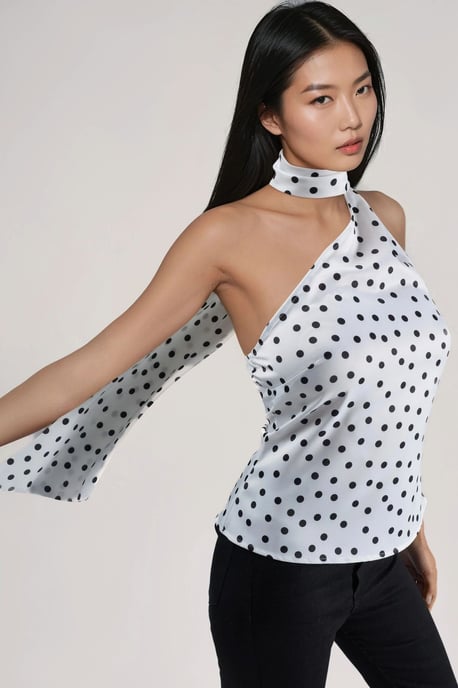 Asymmetrische Kragen-Punkte-Satinbluse - Image 2
