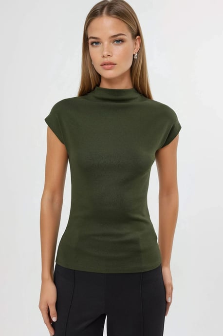 Figurbetonte Bluse mit Stehkragen und kurzen Ärmeln aus Strick - Image 6