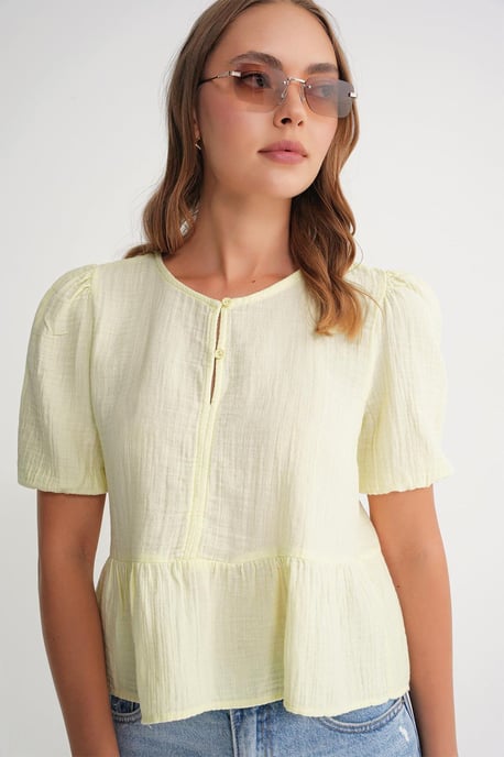 Texturierte Musselin-Bluse mit Rundhalsausschnitt und Knopfverschluss - Image 4