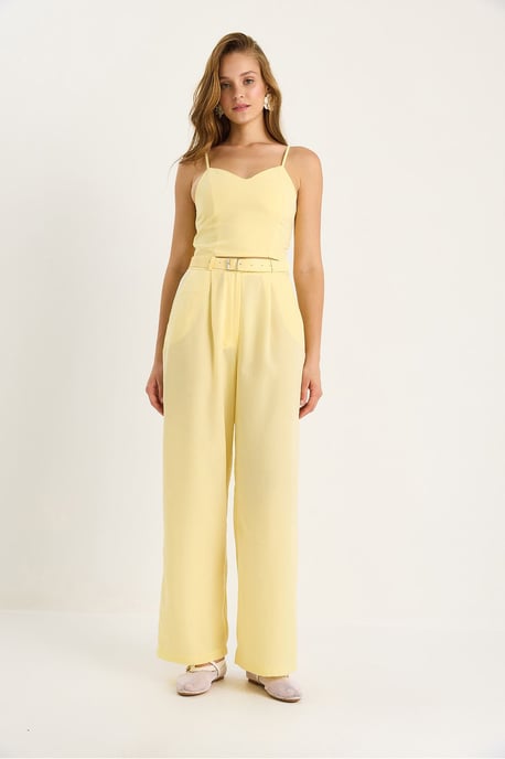 V-Ausschnitt Bluse und weit geschnittene Hose Set - Image 4