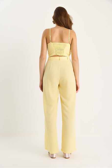 V-Ausschnitt Bluse und weit geschnittene Hose Set - Image 6