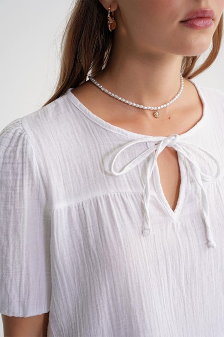 Strukturierte Musselin Rundhalsbluse mit Bindungsdetail - Image 6