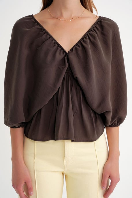 V-Ausschnitt-Bluse mit Rüschendetail - Image 5