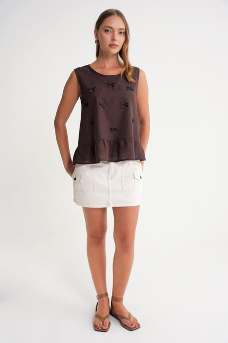 Bluse mit Rundhalsausschnitt und Schleifendetail - Image 2