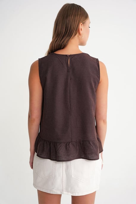 Bluse mit Rundhalsausschnitt und Schleifendetail - Image 6