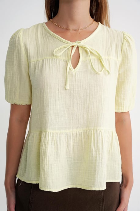 Strukturierte Musselin Rundhalsbluse mit Bindungsdetails - Image 6