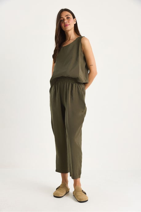 Ärmelloses Rundhals-Blusenset mit Karottenhose - Image 4