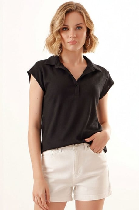 Strukturierte Polohemd-Bluse mit Knopfverschluss - Image 1