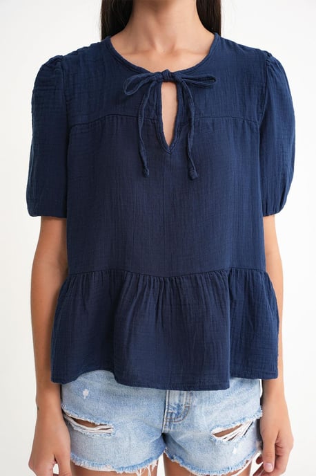 Strukturierte Musselin Rundhalsbluse mit Binding-Detail - Image 5