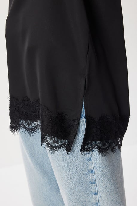 Spitzenverzierte Satinbluse - Image 4