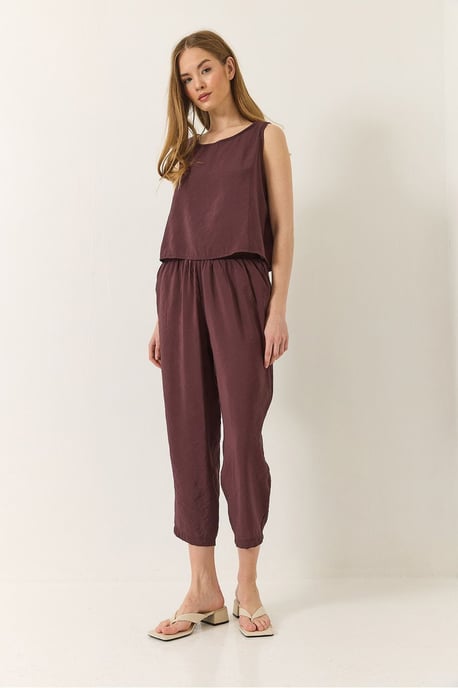 Ärmelloses Crew-Neck-Blusenset mit Karotten-Hosen - Image 3