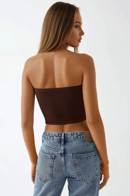 Schmal geschnittenes trägerloses Ripp-Crop-Top - Image 2