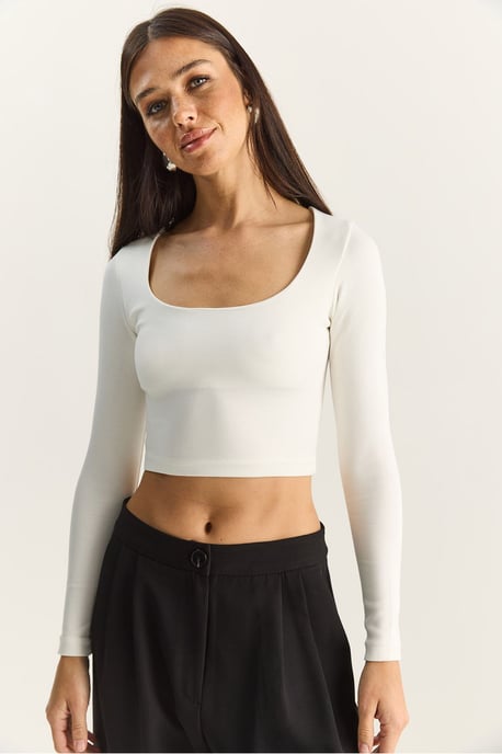 Basic Cropped Top - Image 5
