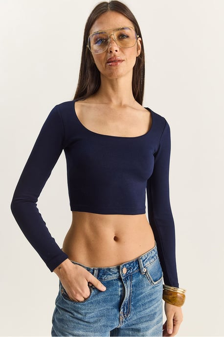 Basic Cropped Top - Image 1