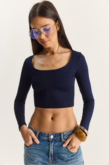 Basic Cropped Top - Image 2