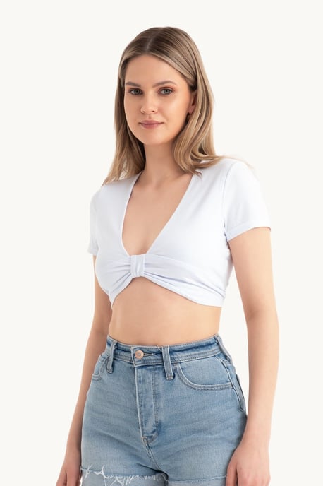 Tie-Front Crop-Top mit tiefem V-Ausschnitt und kurzen Ärmeln - Image 3
