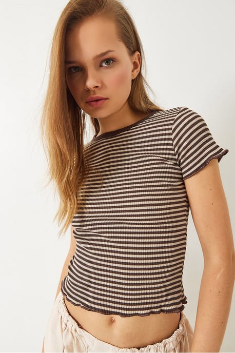 Gestreiftes geripptes Crop Top mit Rundhalsausschnitt - Image 3