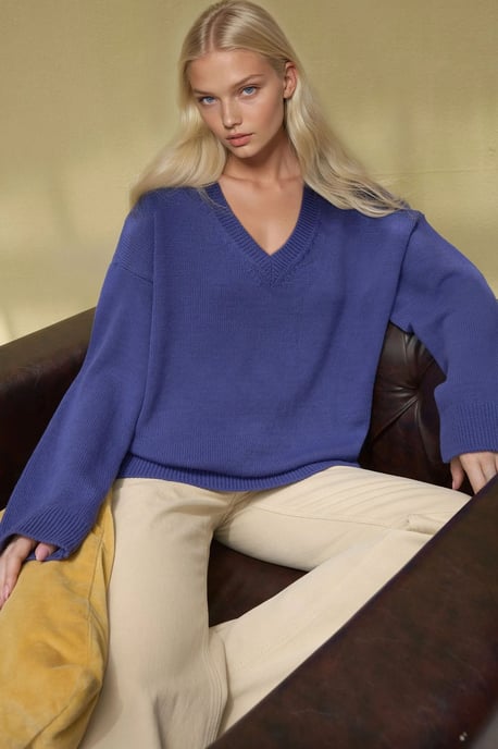 Dicker Strick-V-Ausschnitt-Pullover - Image 1