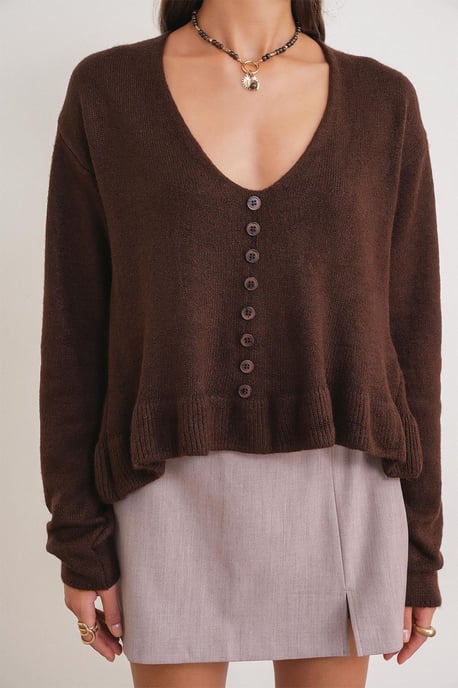 Leichtes V-Ausschnitt-Stricktop mit Knopfdetail - Image 4