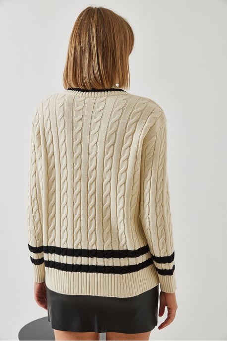 V-Ausschnitt Rippstrickpullover mit Baklava-Muster - Image 4
