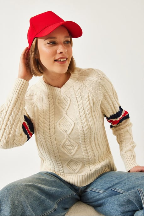 Musterierter V-Ausschnitt Fitted Strickpullover - Image 3