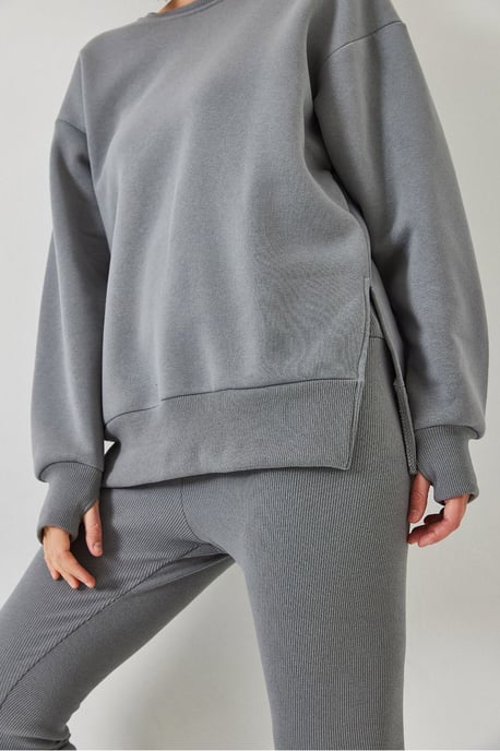 Strick-Knit Capri Aktiv-Set mit Rundhalsausschnitt - Image 2