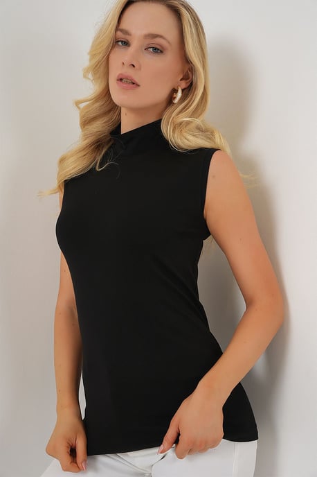 Enganliegender halber Rollkragen-Bodysuit - Image 3