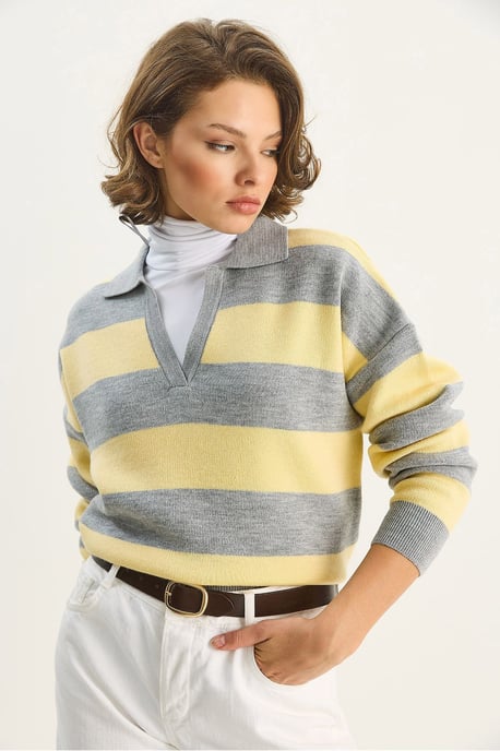 Gestreifter Strickpullover - Image 3
