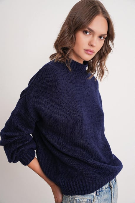 Lockerer Passform Rundhals Dickstrickpullover - Image 4