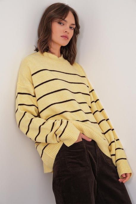 Gestreifter Rundhals Relaxed Strickpullover - Image 3