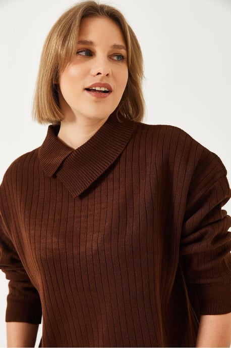 Gerippter Schalkragenpullover - Image 3