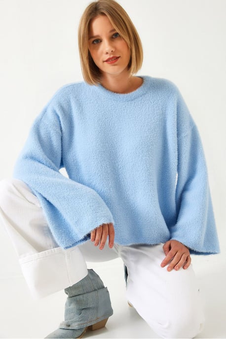 Oversized Rundhalsausschnitt Pullover mit Kunstfell-Detail - Image 1