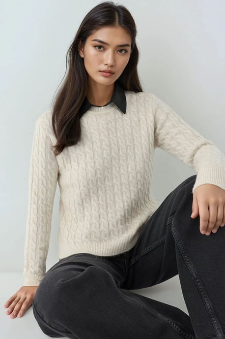 Dicker Haarglanz-Zopfstrickpullover mit Rundhalsausschnitt - Image 2