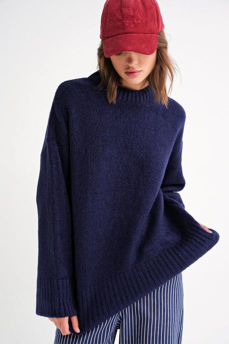 Übergroßer gerippter Strickpullover mit Rundhalsausschnitt - Image 4
