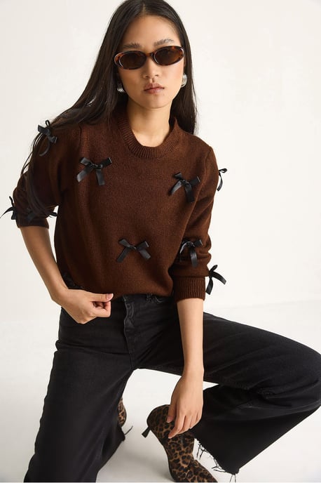 Pullover mit Schleifendetails und Rundhalsausschnitt - Image 1