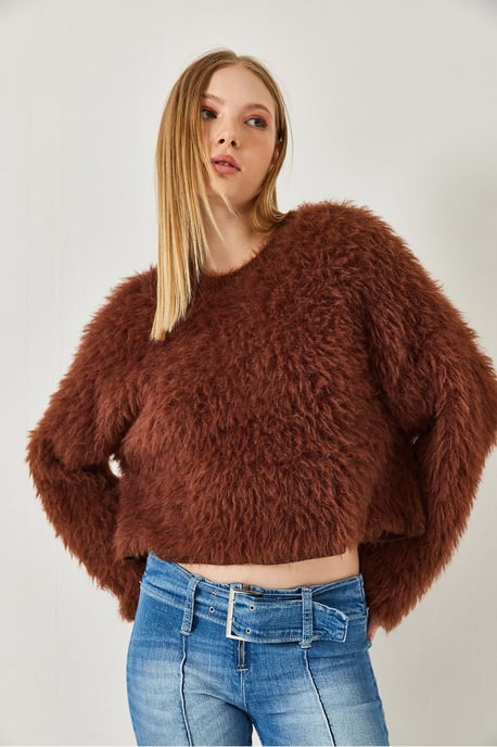 Strukturierter Rundhals-Crop-Pullover mit plüschigen Details - Image 4